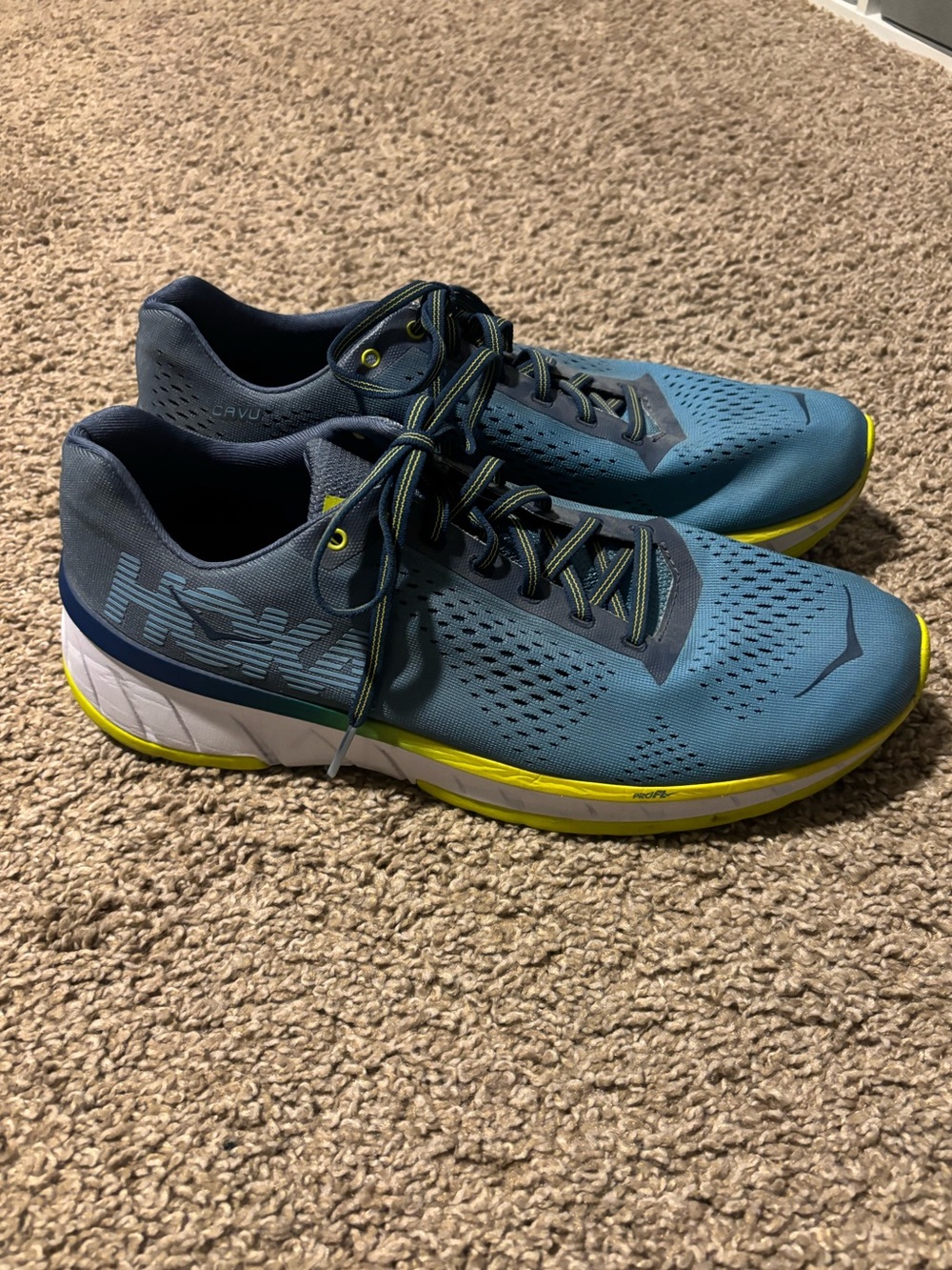 Men’s Hoka Cavu